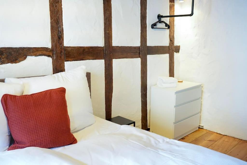 Charmante Fachwerk Wohnung Mit Terrasse In Der Altstadt Koblenz  Buitenkant foto
