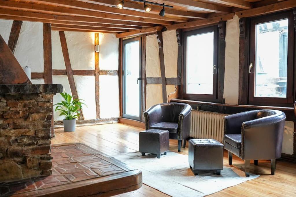 Charmante Fachwerk Wohnung Mit Terrasse In Der Altstadt Koblenz  Buitenkant foto