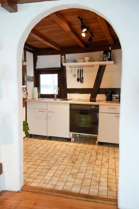 Charmante Fachwerk Wohnung Mit Terrasse In Der Altstadt Koblenz  Buitenkant foto