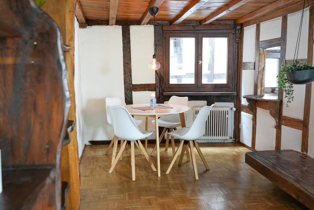 Charmante Fachwerk Wohnung Mit Terrasse In Der Altstadt Koblenz  Buitenkant foto